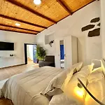 Teresitas Escape Nyaraló