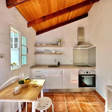 Teresitas Escape 度假居 *